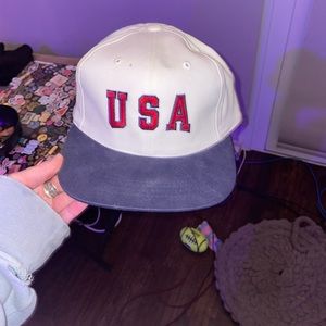NEW Vintage “USA” Embroidered SnapBack Hat